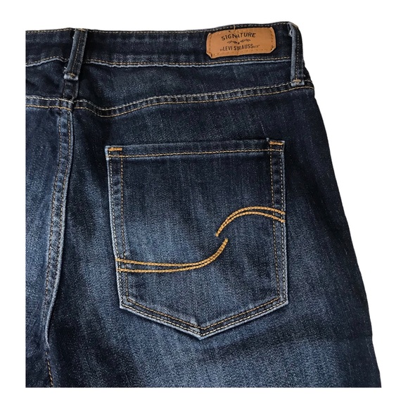 Levi’s Signature Modern Slim Cuffed Jeans - Picture 12 of 12